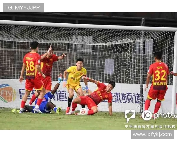 足球明星现场点名引发球迷热潮明星互动瞬间成焦点